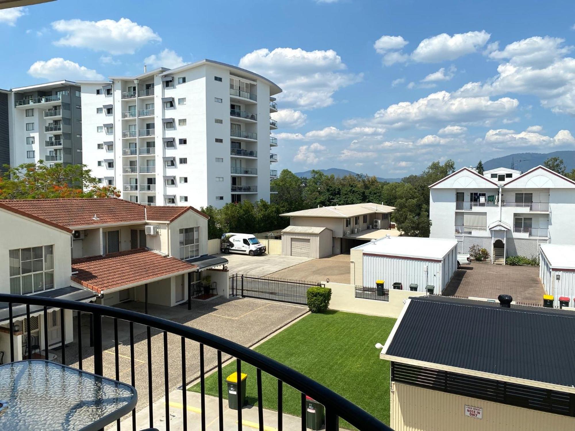 City Ville Apartments And Motel Rockhampton Ruang foto