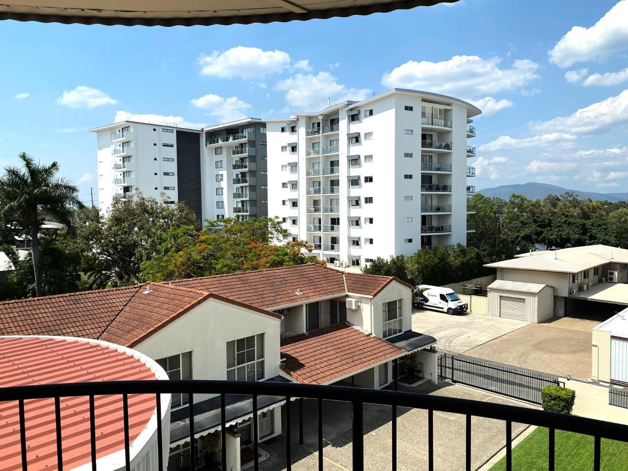 City Ville Apartments And Motel Rockhampton Ruang foto