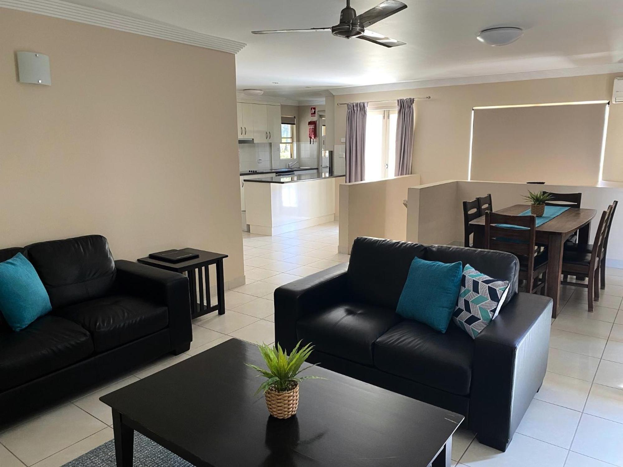 City Ville Apartments And Motel Rockhampton Bagian luar foto