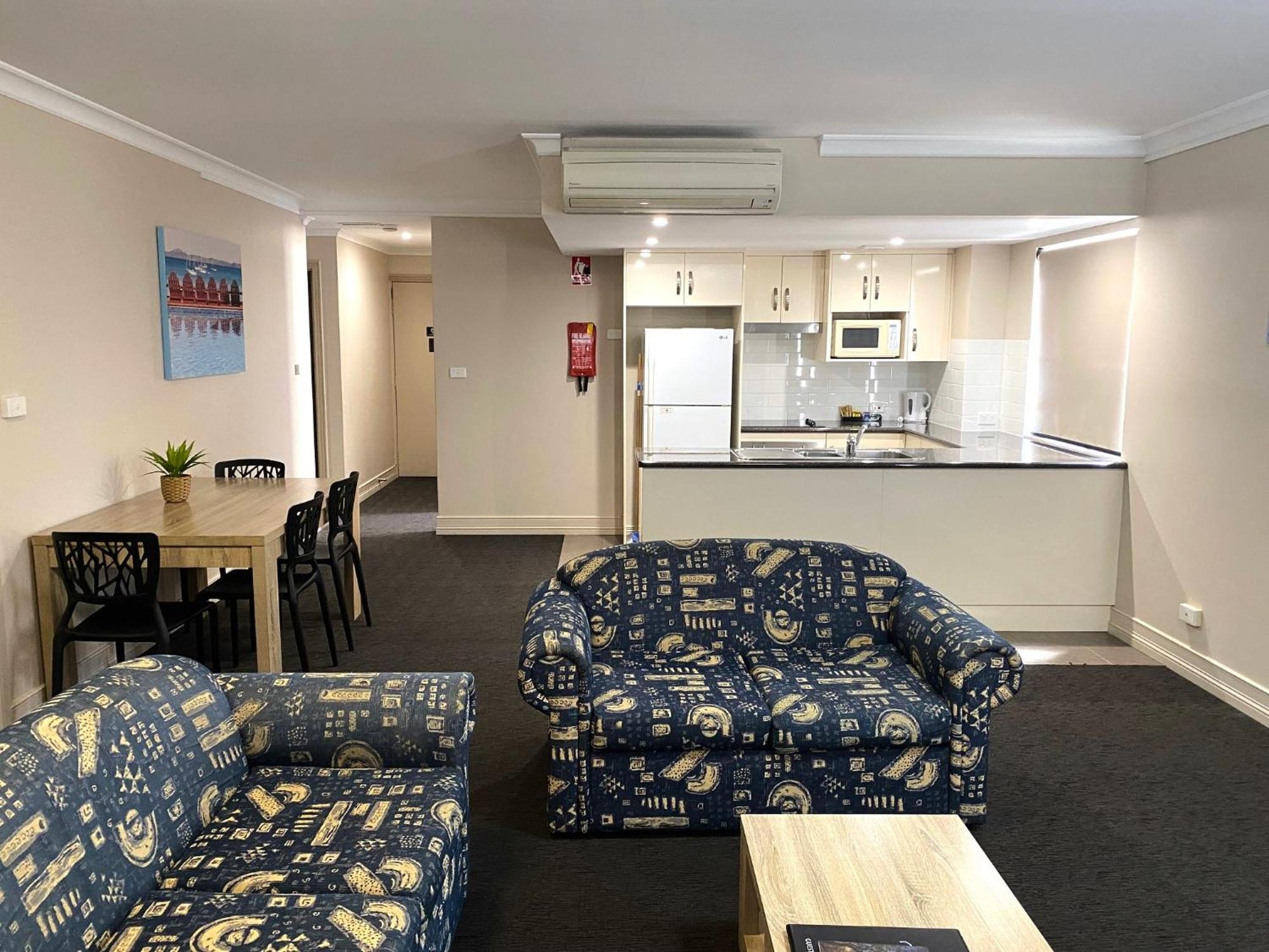 City Ville Apartments And Motel Rockhampton Ruang foto